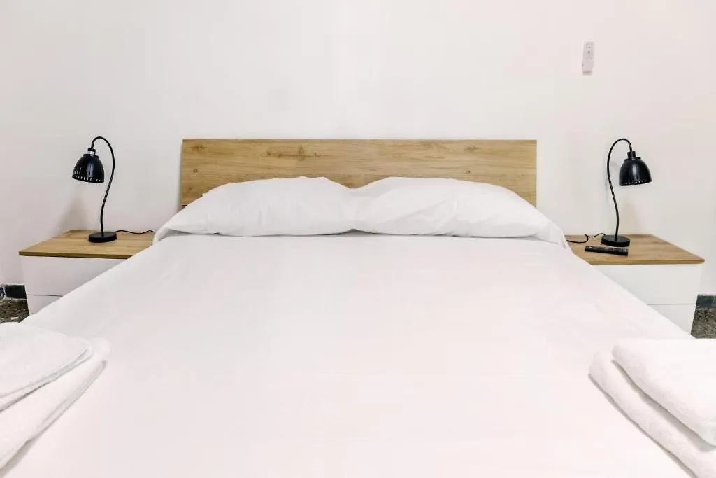 Sunny Retreat Apartment Rome