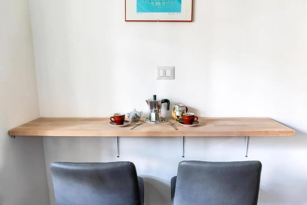 Sunny Retreat Apartment Rome
